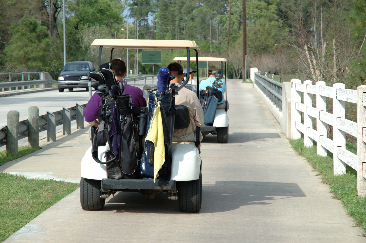 T2Green_GolfCartCollision